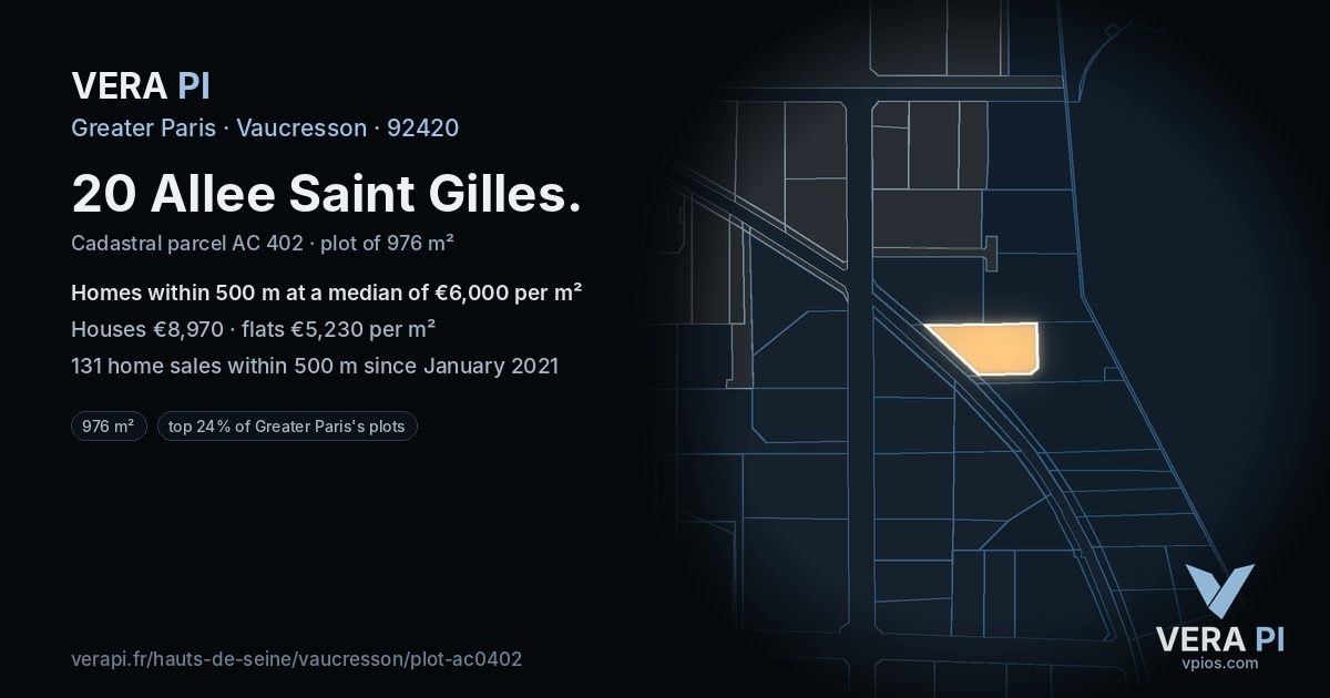 20 Allee Saint Gilles, Vaucresson at night – the plot lit, the parcels around coloured by the prices near them