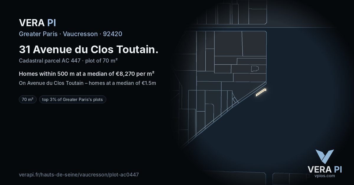 31 Avenue du Clos Toutain, Vaucresson at night – the plot lit, the parcels around coloured by the prices near them