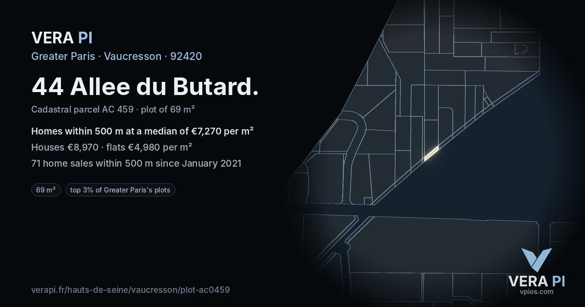 44 Allee du Butard, Vaucresson at night – the plot lit, the parcels around coloured by the prices near them