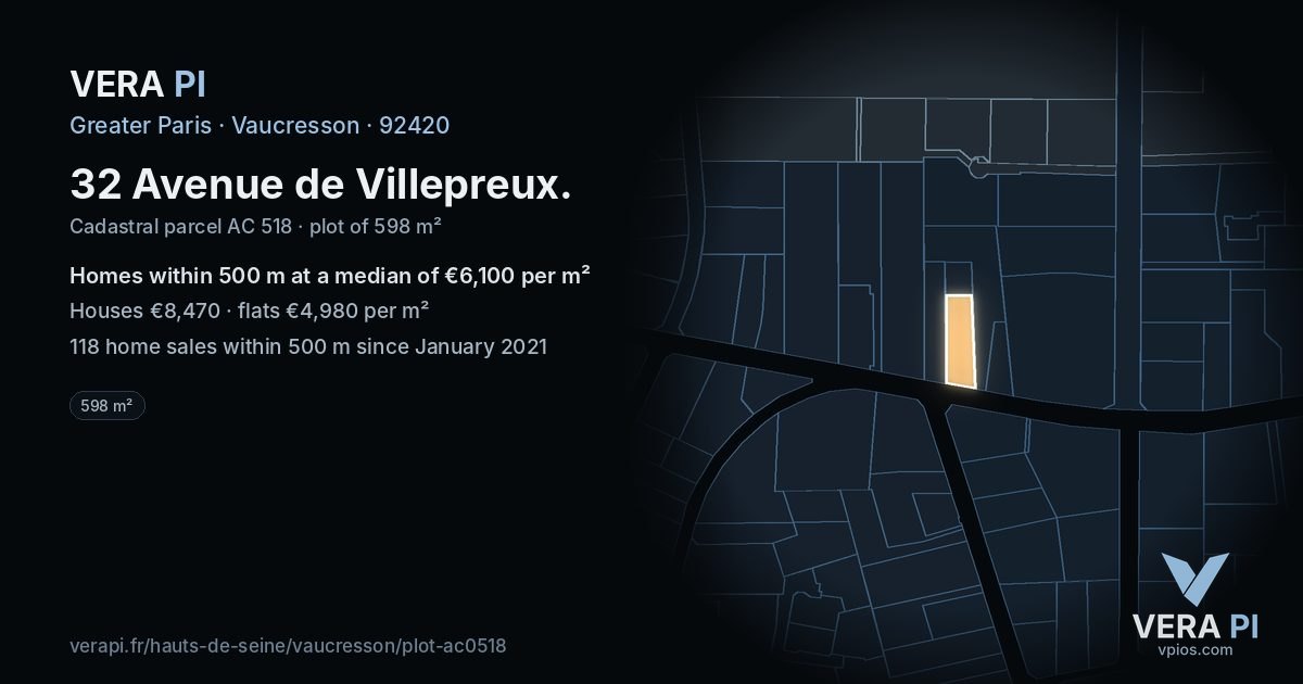 32 Avenue de Villepreux, Vaucresson at night – the plot lit, the parcels around coloured by the prices near them
