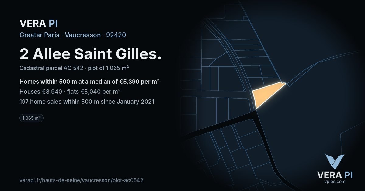 2 Allee Saint Gilles, Vaucresson at night – the plot lit, the parcels around coloured by the prices near them