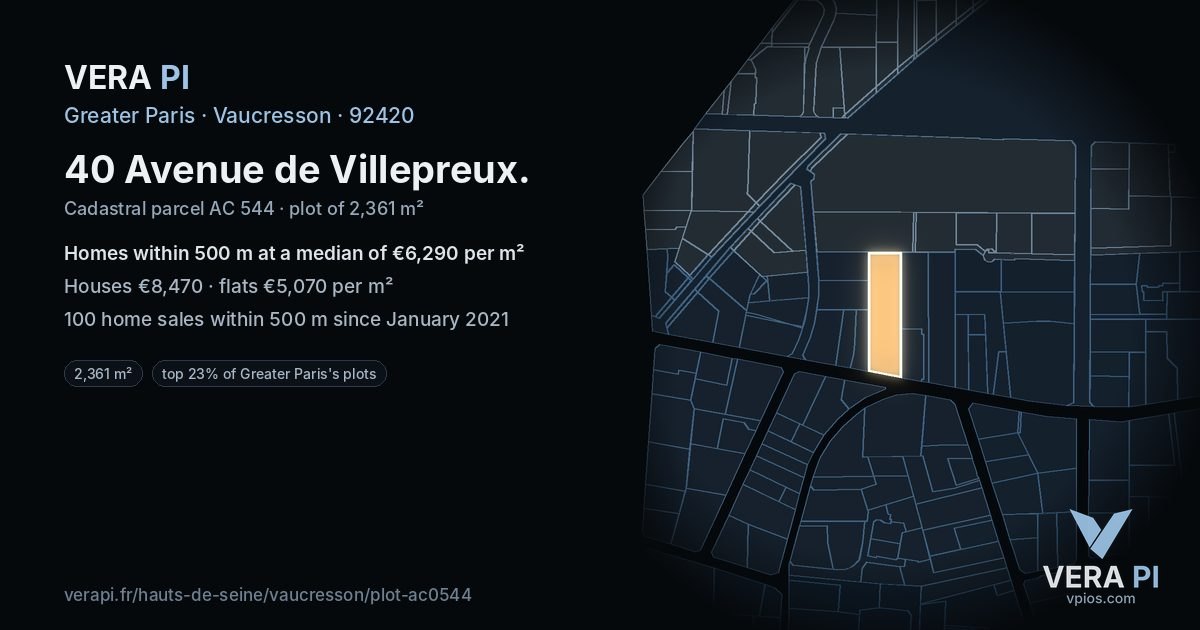 40 Avenue de Villepreux, Vaucresson at night – the plot lit, the parcels around coloured by the prices near them