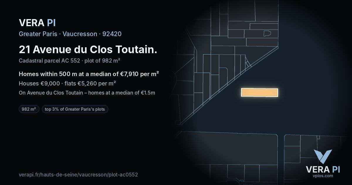 21 Avenue du Clos Toutain, Vaucresson at night – the plot lit, the parcels around coloured by the prices near them