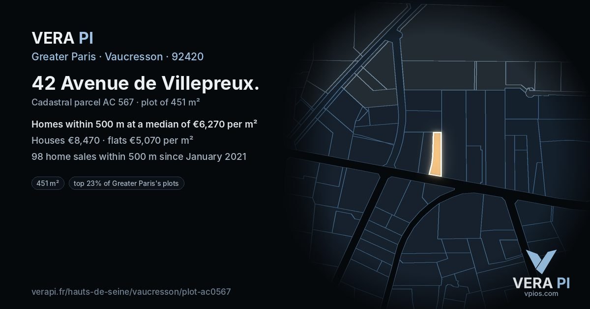 42 Avenue de Villepreux, Vaucresson at night – the plot lit, the parcels around coloured by the prices near them