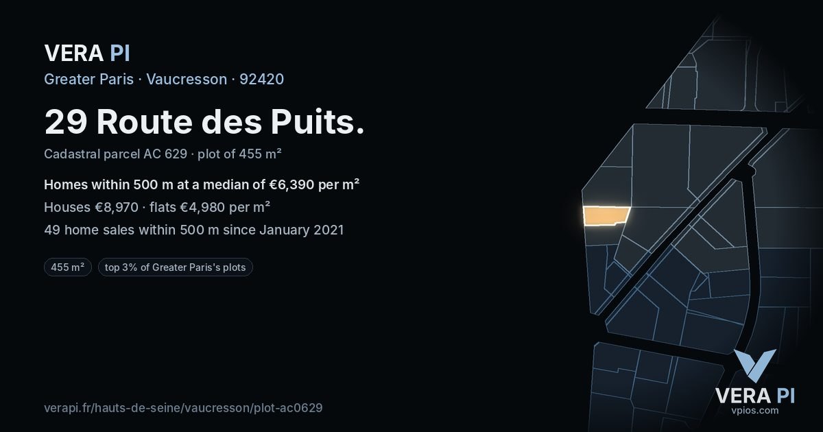 29 Route des Puits, Vaucresson at night – the plot lit, the parcels around coloured by the prices near them