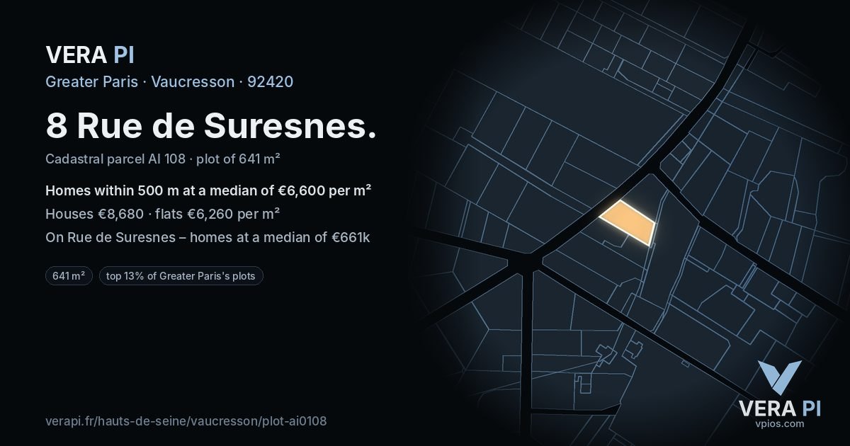 8 Rue de Suresnes, Vaucresson at night – the plot lit, the parcels around coloured by the prices near them