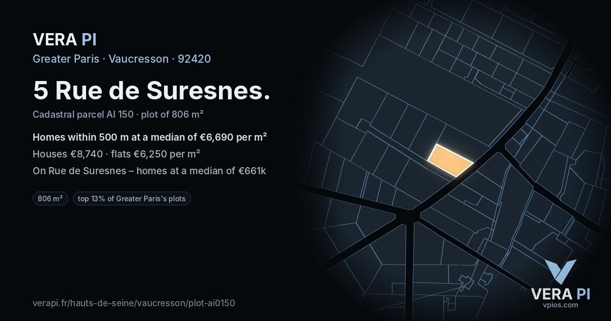 5 Rue de Suresnes, Vaucresson at night – the plot lit, the parcels around coloured by the prices near them