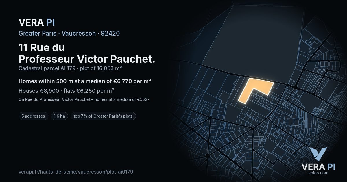 11 Rue du Professeur Victor Pauchet, Vaucresson at night – the plot lit, the parcels around coloured by the prices near them