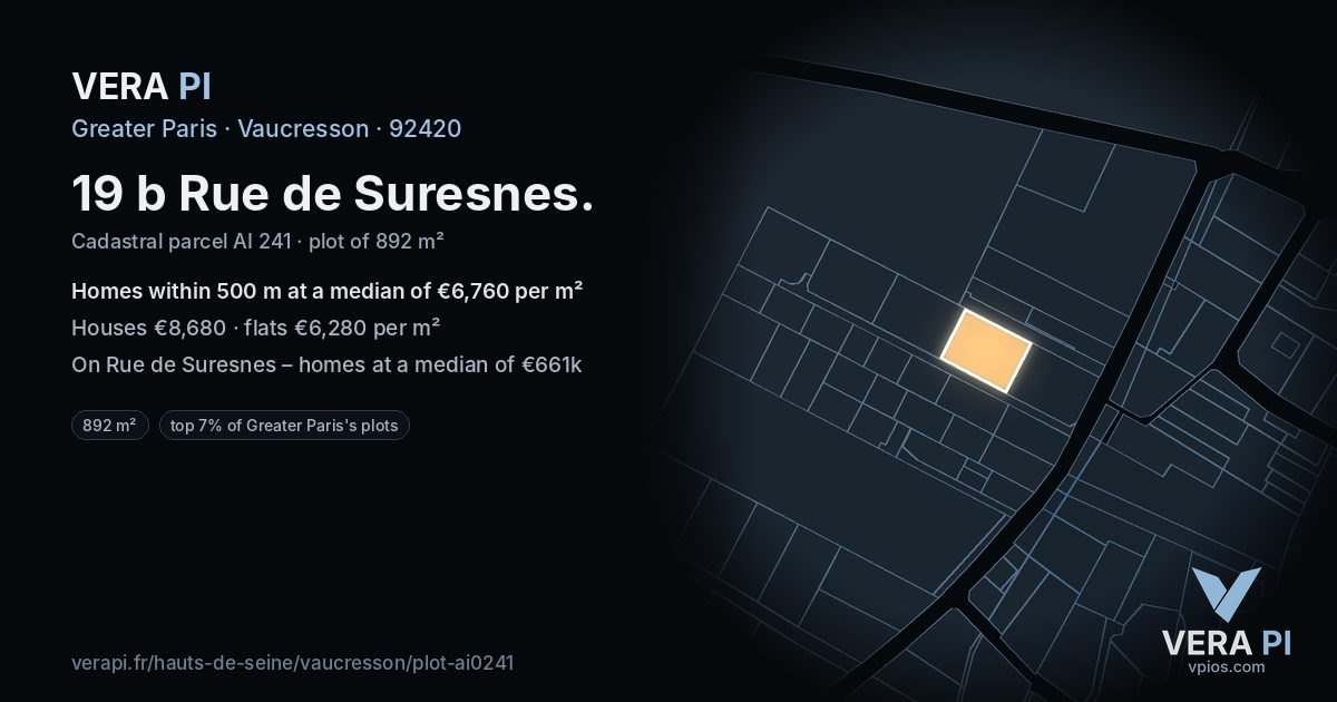 19 b Rue de Suresnes, Vaucresson at night – the plot lit, the parcels around coloured by the prices near them