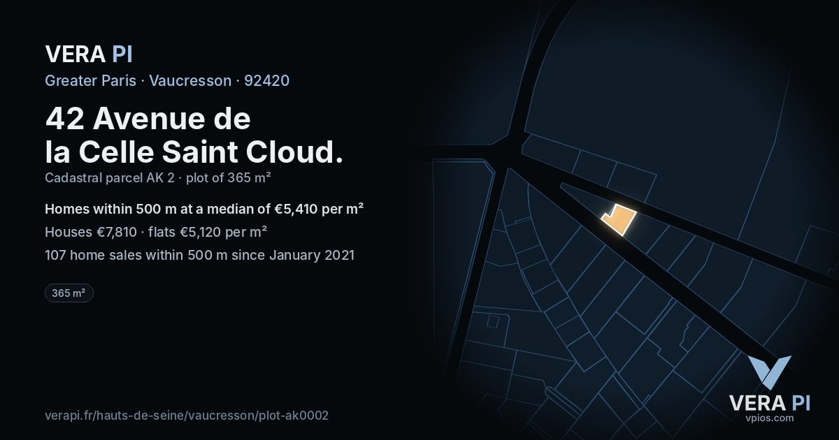 42 Avenue de la Celle Saint Cloud, Vaucresson at night – the plot lit, the parcels around coloured by the prices near them