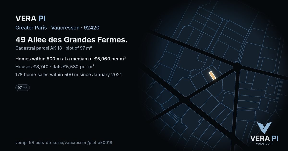 49 Allee des Grandes Fermes, Vaucresson at night – the plot lit, the parcels around coloured by the prices near them