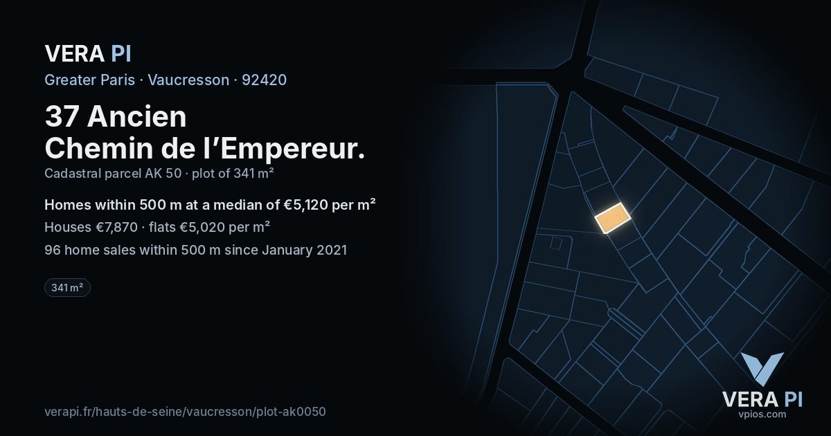 37 Ancien Chemin de l’Empereur, Vaucresson at night – the plot lit, the parcels around coloured by the prices near them