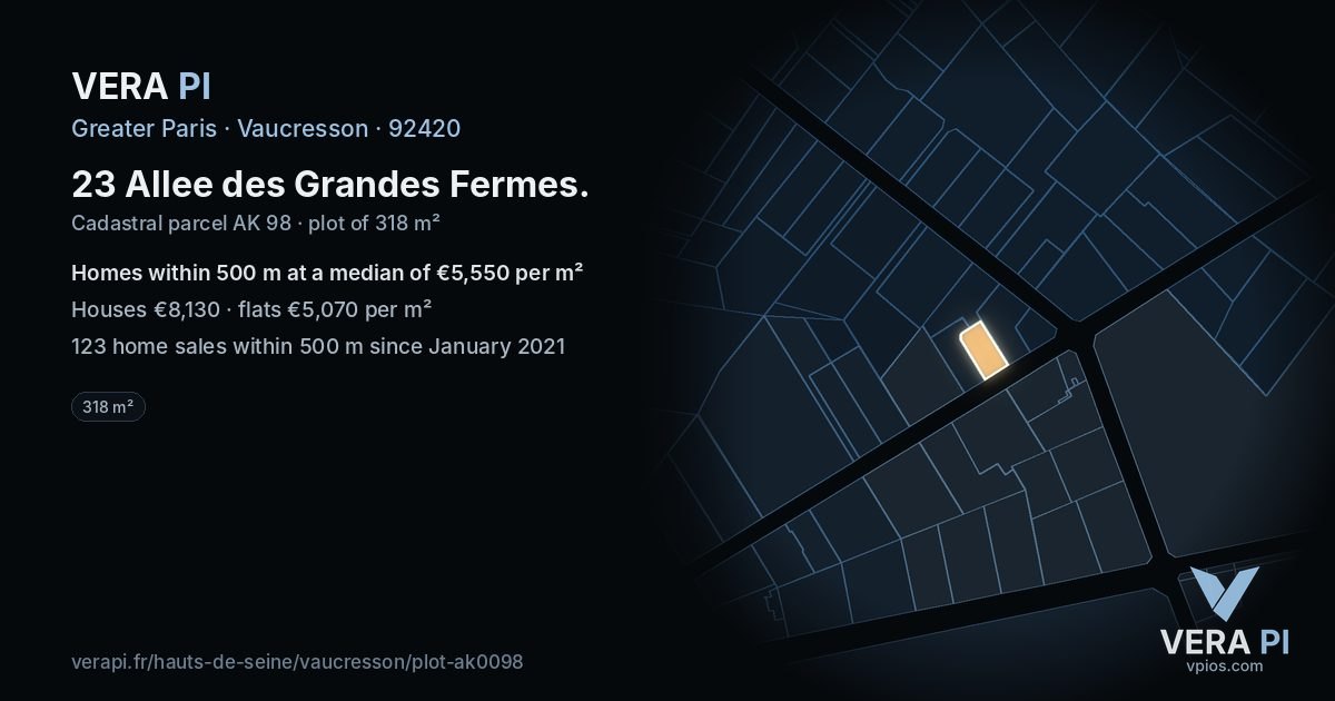 23 Allee des Grandes Fermes, Vaucresson at night – the plot lit, the parcels around coloured by the prices near them