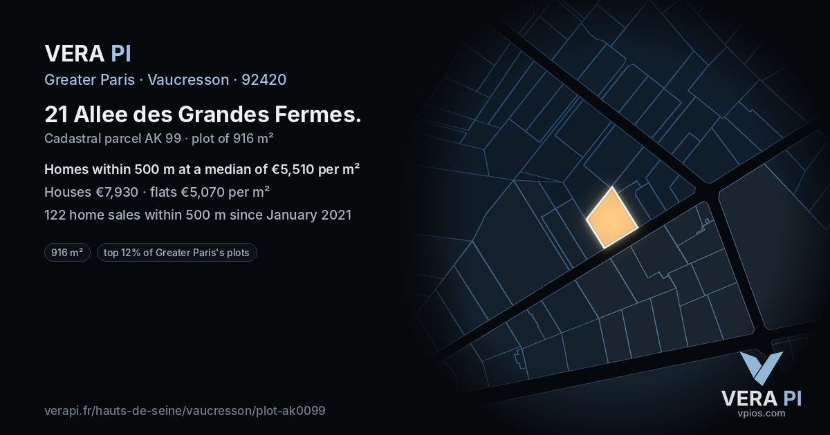 21 Allee des Grandes Fermes, Vaucresson at night – the plot lit, the parcels around coloured by the prices near them