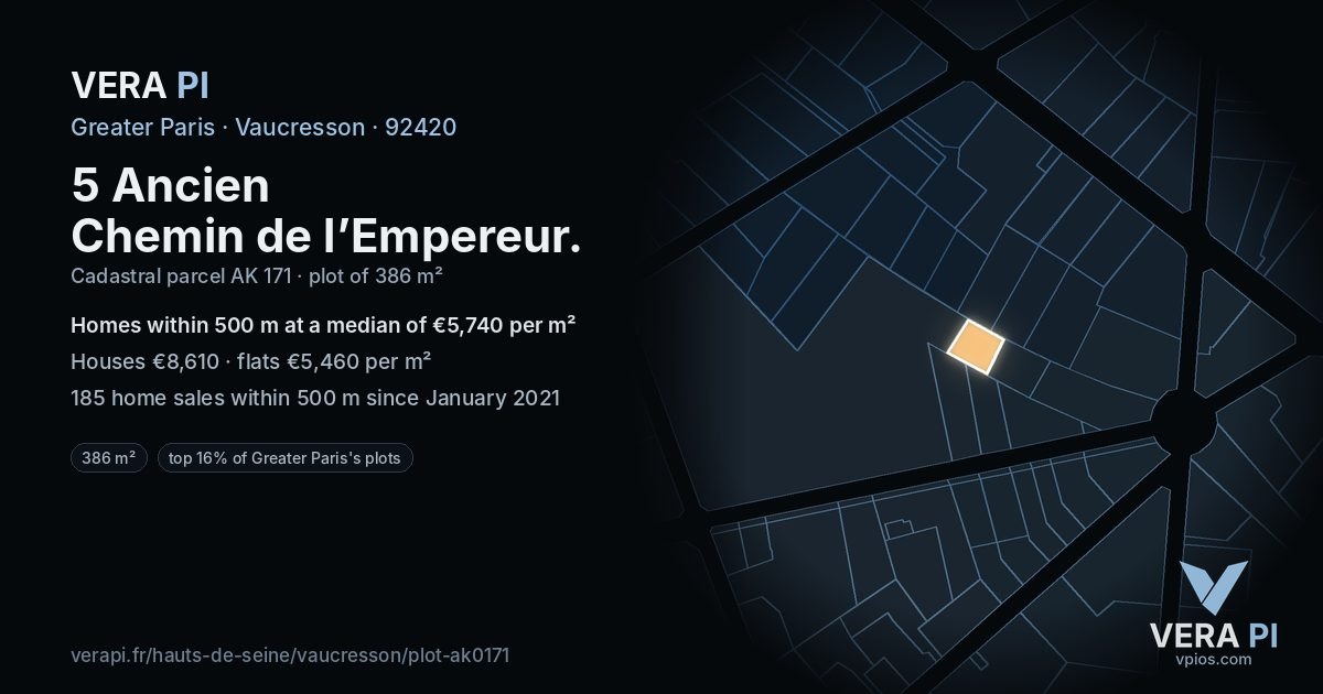 5 Ancien Chemin de l’Empereur, Vaucresson at night – the plot lit, the parcels around coloured by the prices near them