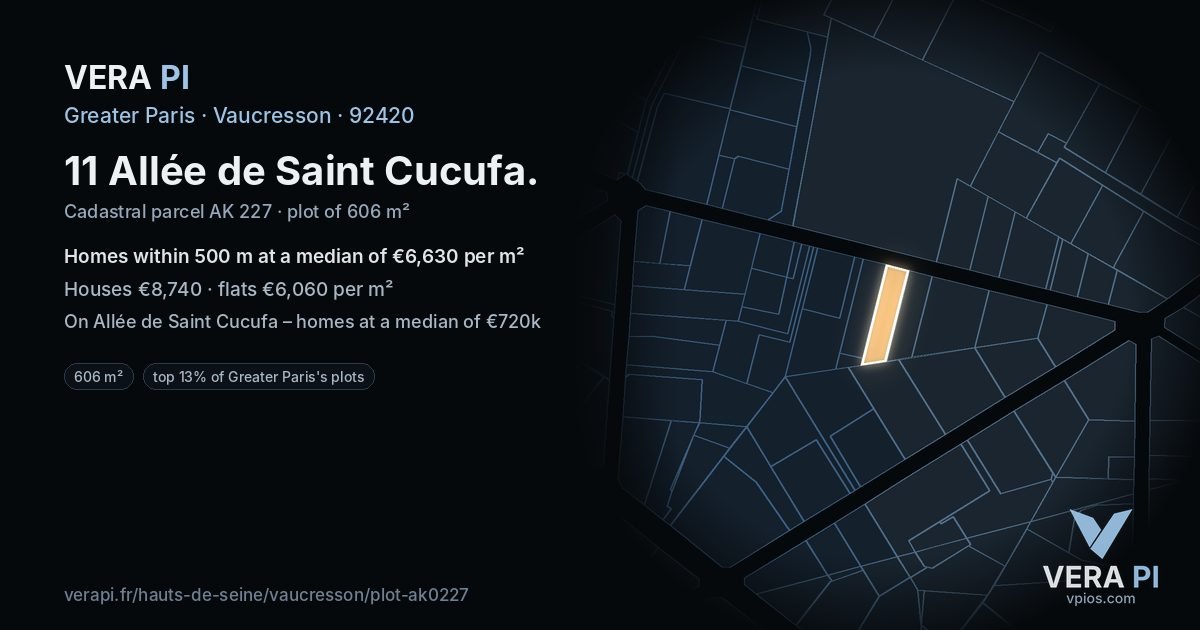 11 Allée de Saint Cucufa, Vaucresson at night – the plot lit, the parcels around coloured by the prices near them