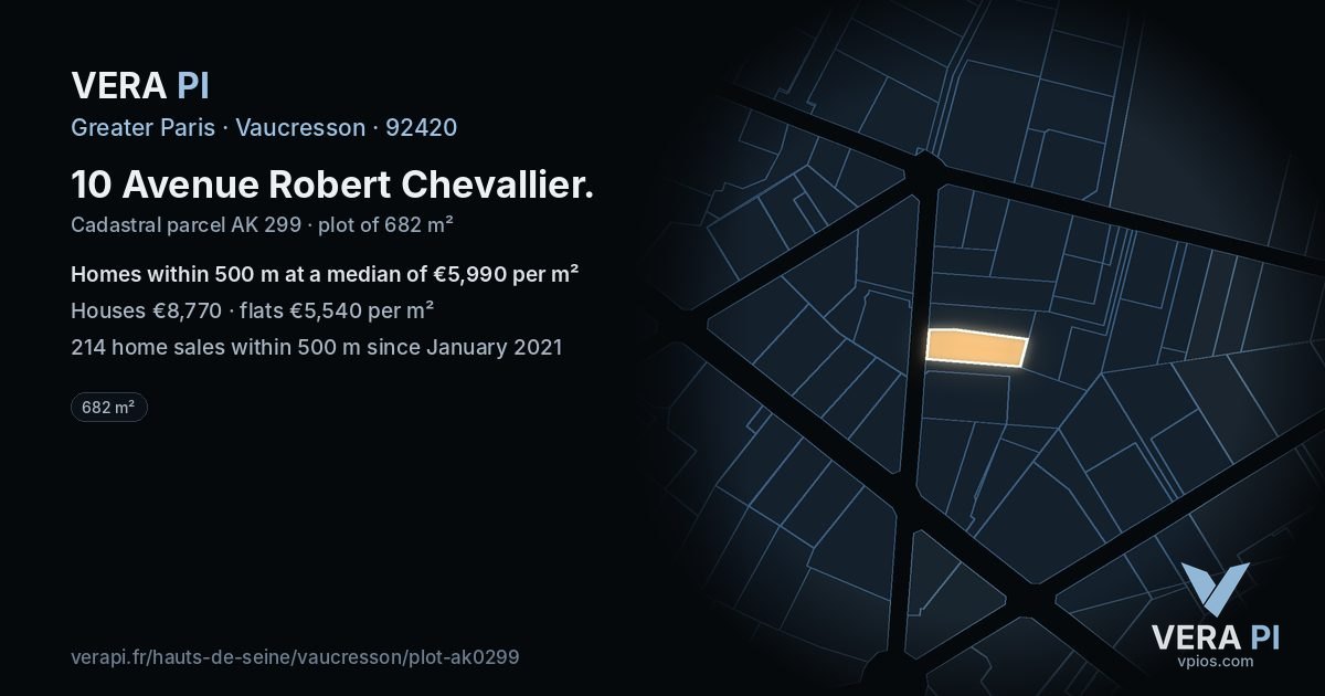 10 Avenue Robert Chevallier, Vaucresson at night – the plot lit, the parcels around coloured by the prices near them