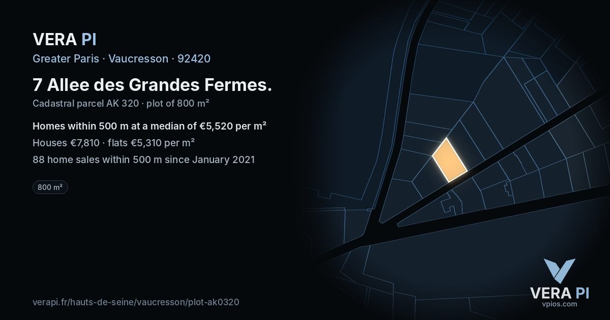 7 Allee des Grandes Fermes, Vaucresson at night – the plot lit, the parcels around coloured by the prices near them