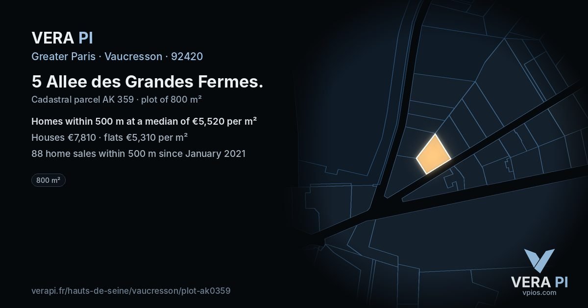 5 Allee des Grandes Fermes, Vaucresson at night – the plot lit, the parcels around coloured by the prices near them
