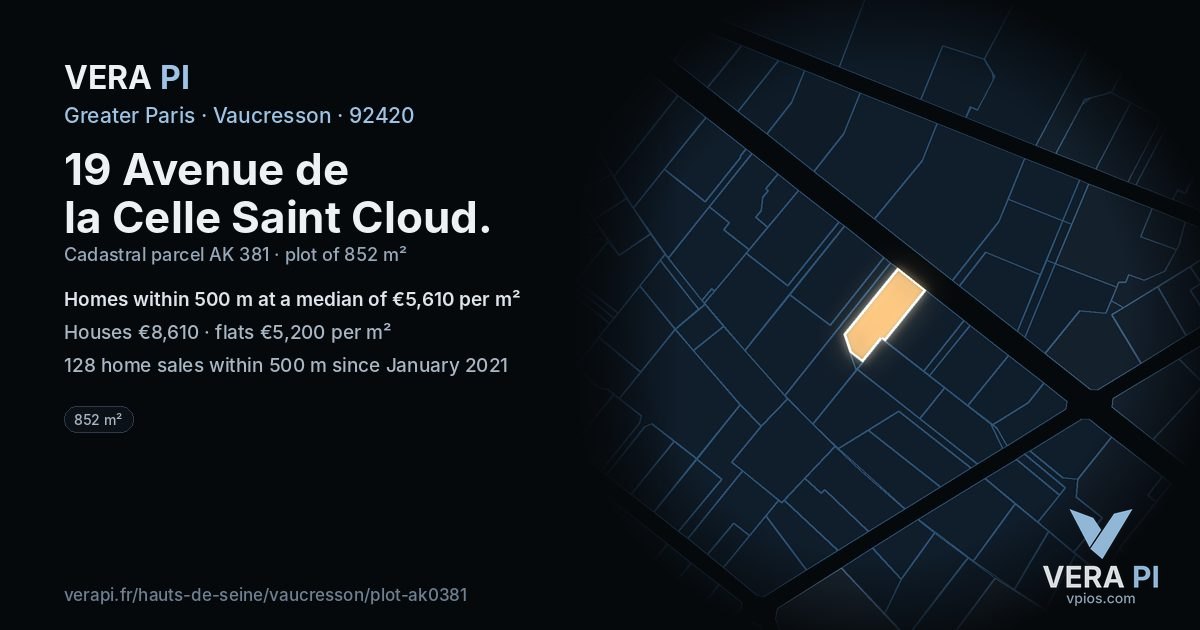 19 Avenue de la Celle Saint Cloud, Vaucresson at night – the plot lit, the parcels around coloured by the prices near them