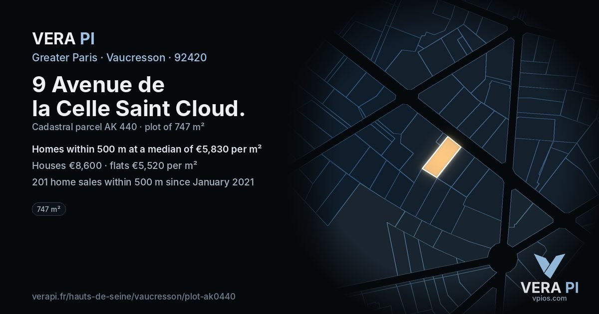 9 Avenue de la Celle Saint Cloud, Vaucresson at night – the plot lit, the parcels around coloured by the prices near them