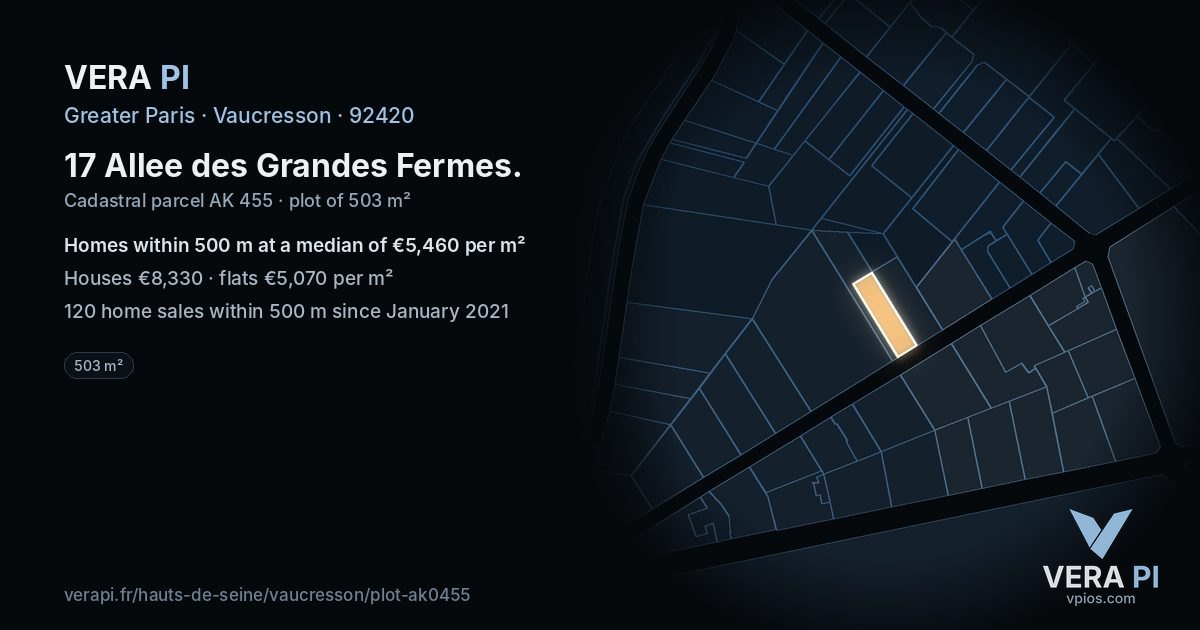 17 Allee des Grandes Fermes, Vaucresson at night – the plot lit, the parcels around coloured by the prices near them