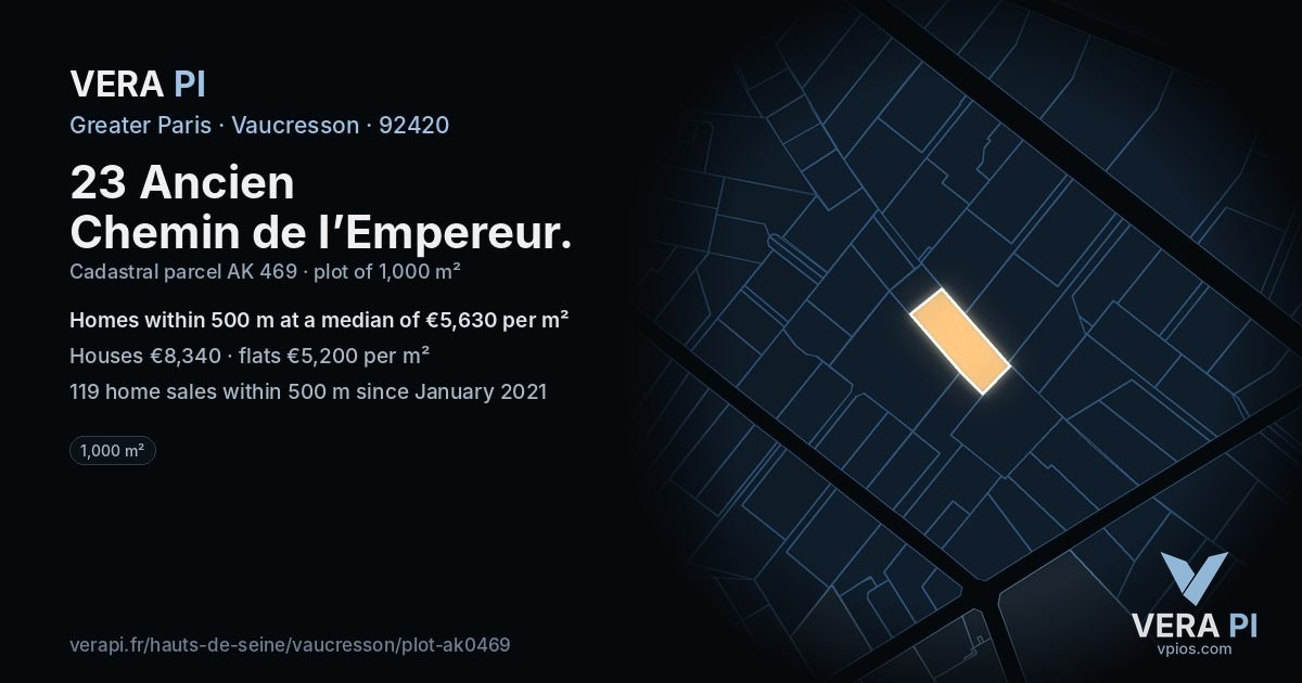 23 Ancien Chemin de l’Empereur, Vaucresson at night – the plot lit, the parcels around coloured by the prices near them