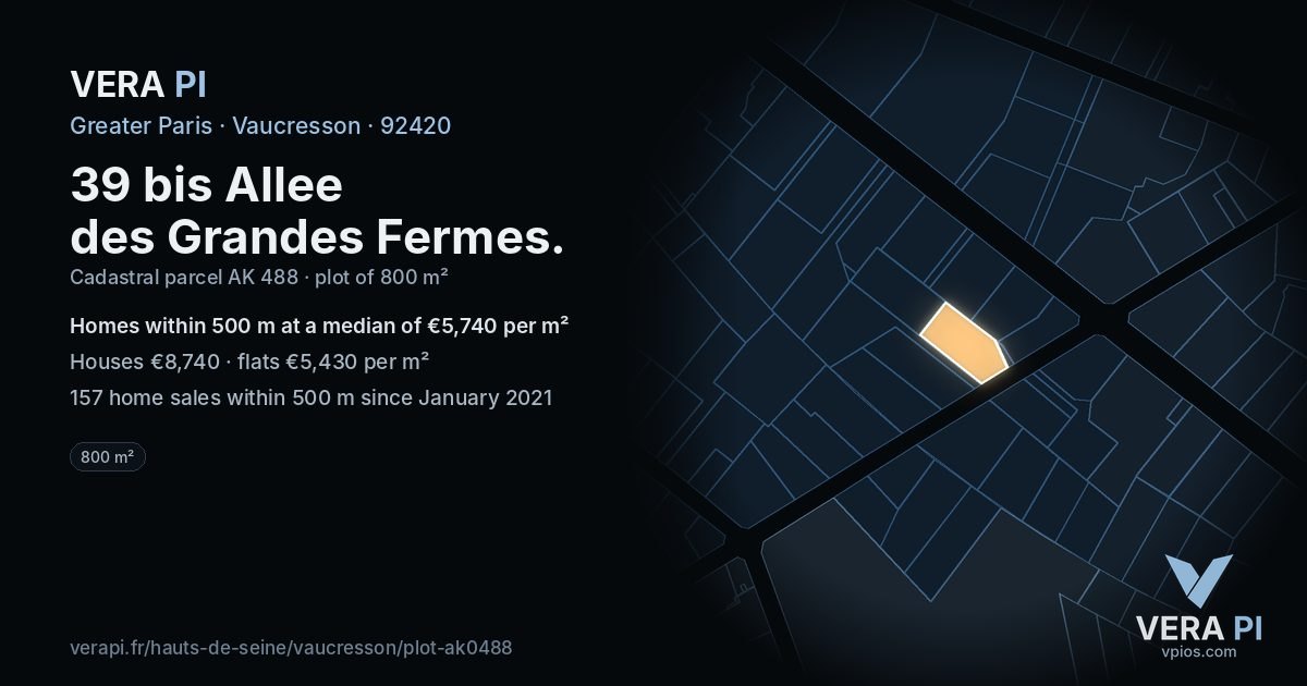 39 bis Allee des Grandes Fermes, Vaucresson at night – the plot lit, the parcels around coloured by the prices near them