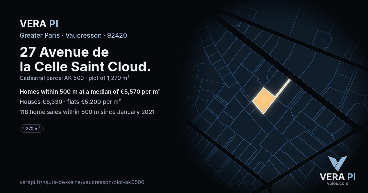 27 Avenue de la Celle Saint Cloud, Vaucresson at night – the plot lit, the parcels around coloured by the prices near them