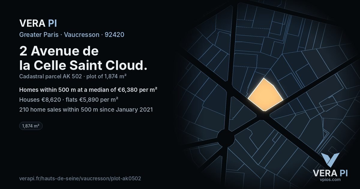 2 Avenue de la Celle Saint Cloud, Vaucresson at night – the plot lit, the parcels around coloured by the prices near them