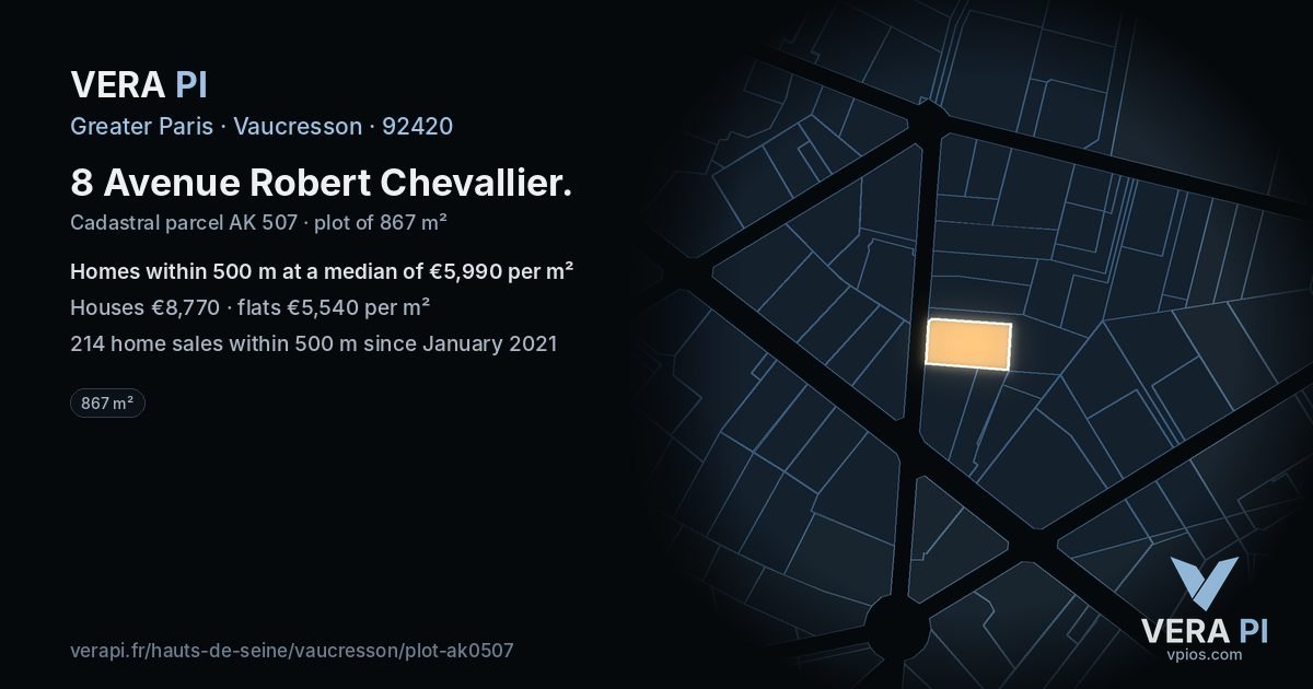 8 Avenue Robert Chevallier, Vaucresson at night – the plot lit, the parcels around coloured by the prices near them