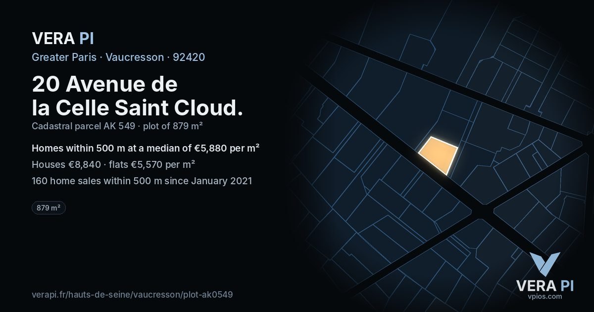 20 Avenue de la Celle Saint Cloud, Vaucresson at night – the plot lit, the parcels around coloured by the prices near them