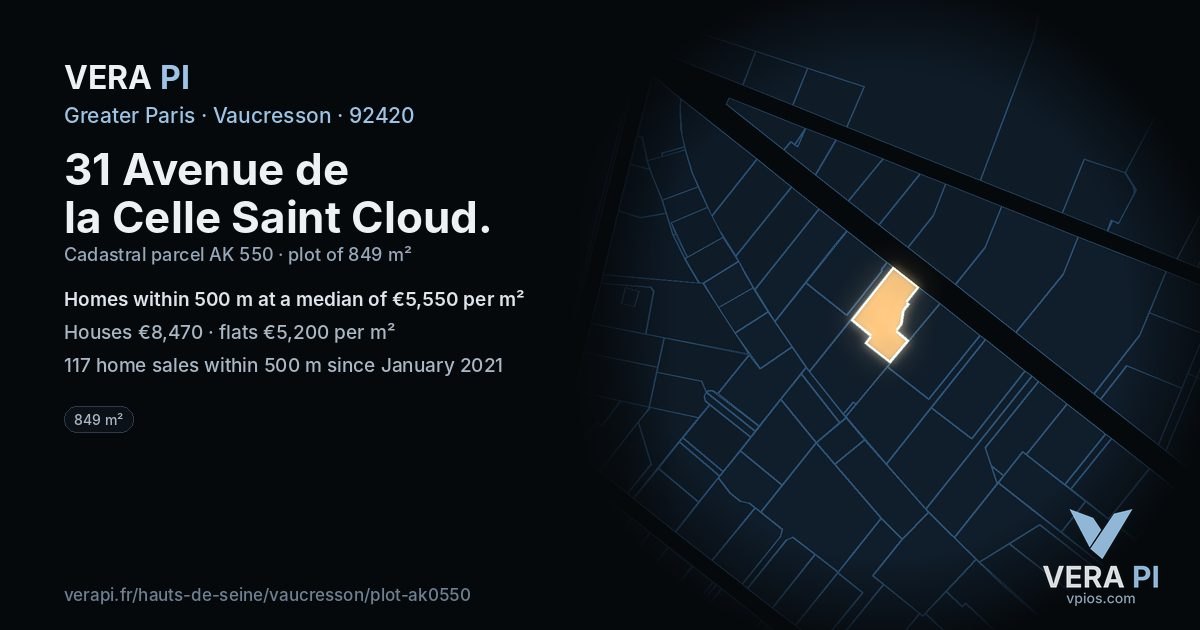31 Avenue de la Celle Saint Cloud, Vaucresson at night – the plot lit, the parcels around coloured by the prices near them