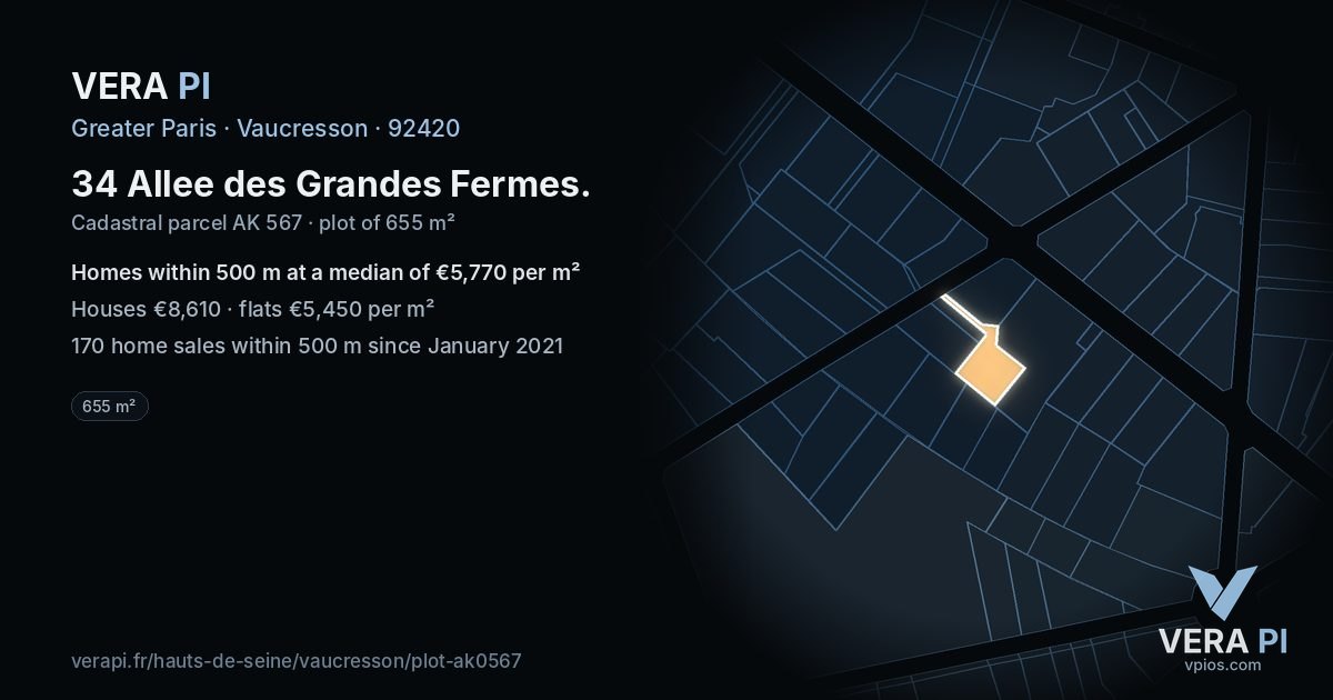 34 Allee des Grandes Fermes, Vaucresson at night – the plot lit, the parcels around coloured by the prices near them