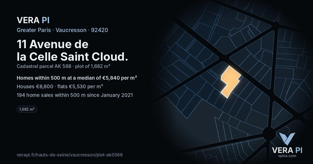 11 Avenue de la Celle Saint Cloud, Vaucresson at night – the plot lit, the parcels around coloured by the prices near them