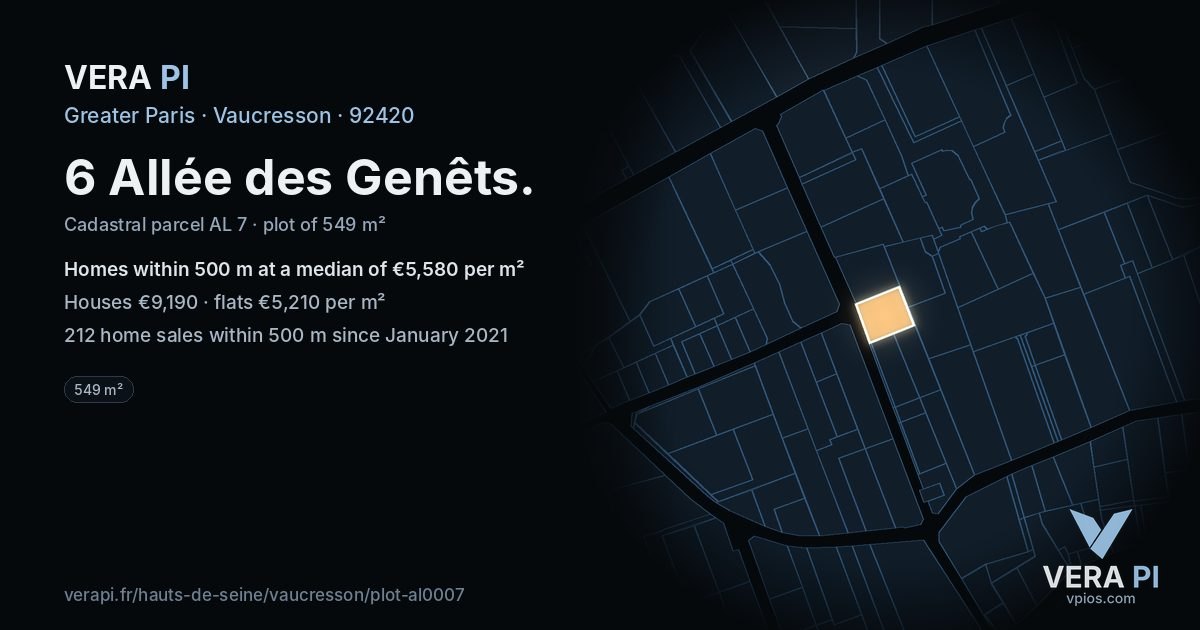 6 Allée des Genêts, Vaucresson at night – the plot lit, the parcels around coloured by the prices near them