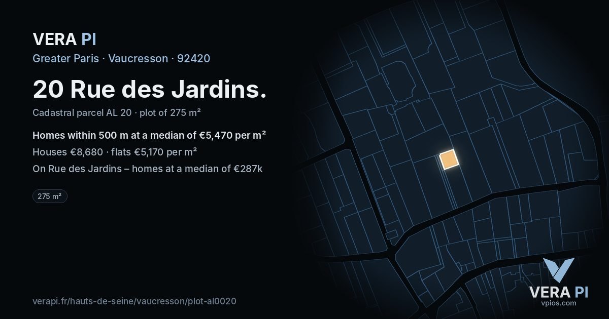 20 Rue des Jardins, Vaucresson at night – the plot lit, the parcels around coloured by the prices near them