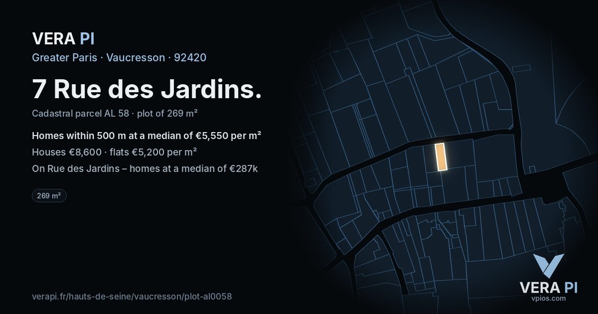 7 Rue des Jardins, Vaucresson at night – the plot lit, the parcels around coloured by the prices near them