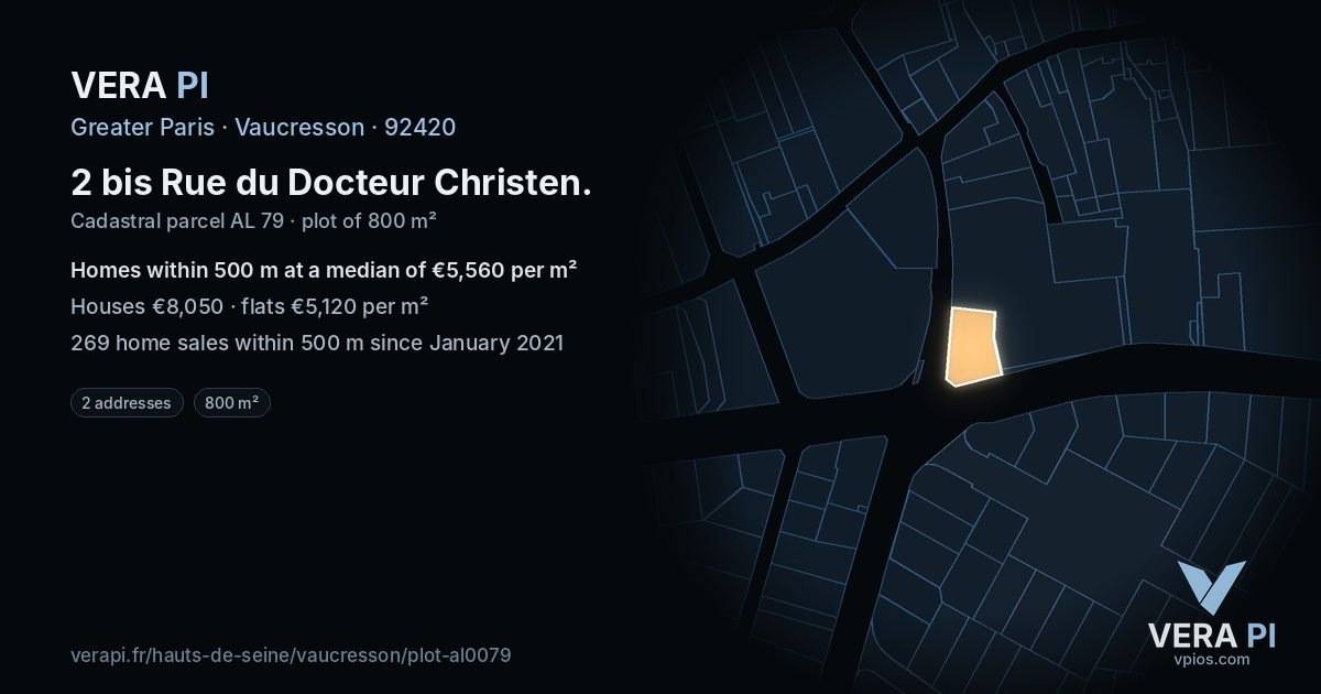 2 bis Rue du Docteur Christen, Vaucresson at night – the plot lit, the parcels around coloured by the prices near them