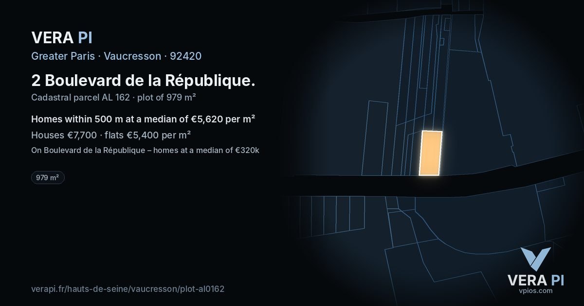 2 Boulevard de la République, Vaucresson at night – the plot lit, the parcels around coloured by the prices near them