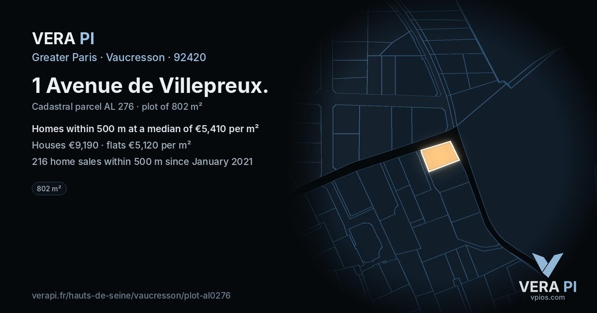 1 Avenue de Villepreux, Vaucresson at night – the plot lit, the parcels around coloured by the prices near them