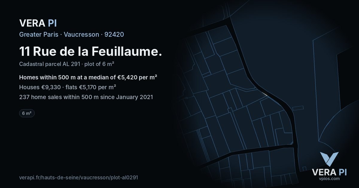 11 Rue de la Feuillaume, Vaucresson at night – the plot lit, the parcels around coloured by the prices near them