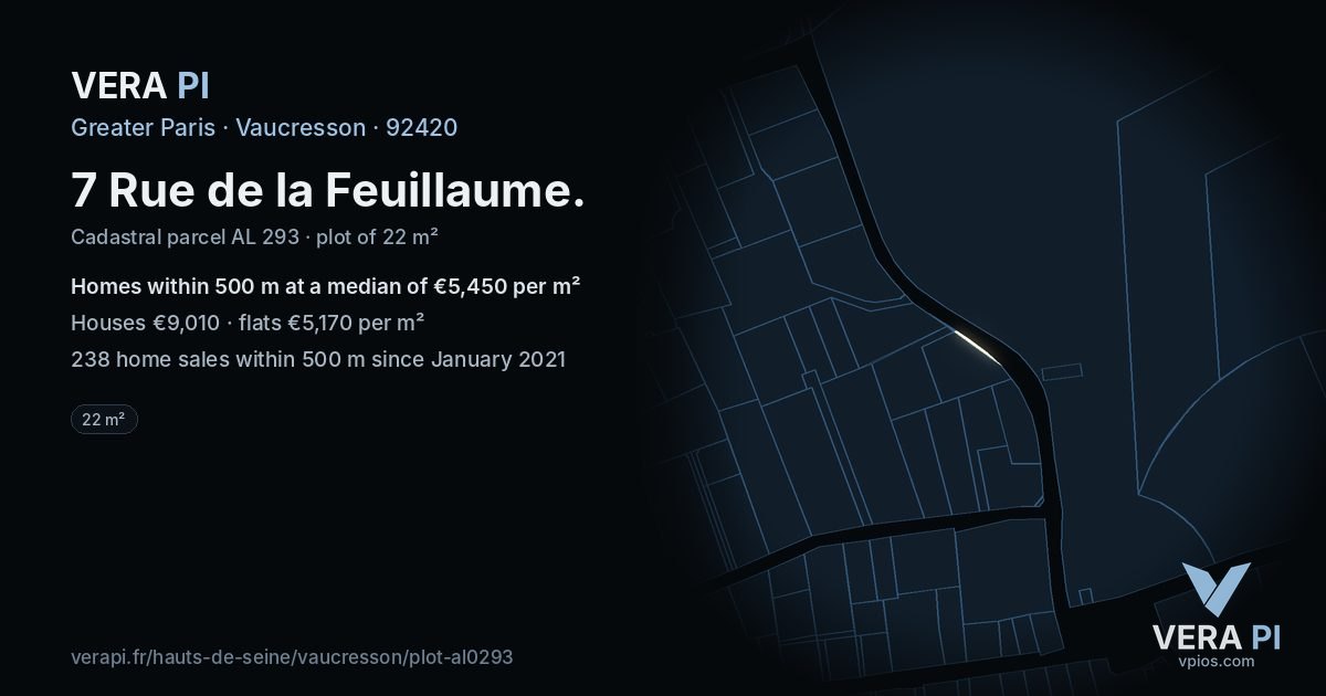 7 Rue de la Feuillaume, Vaucresson at night – the plot lit, the parcels around coloured by the prices near them