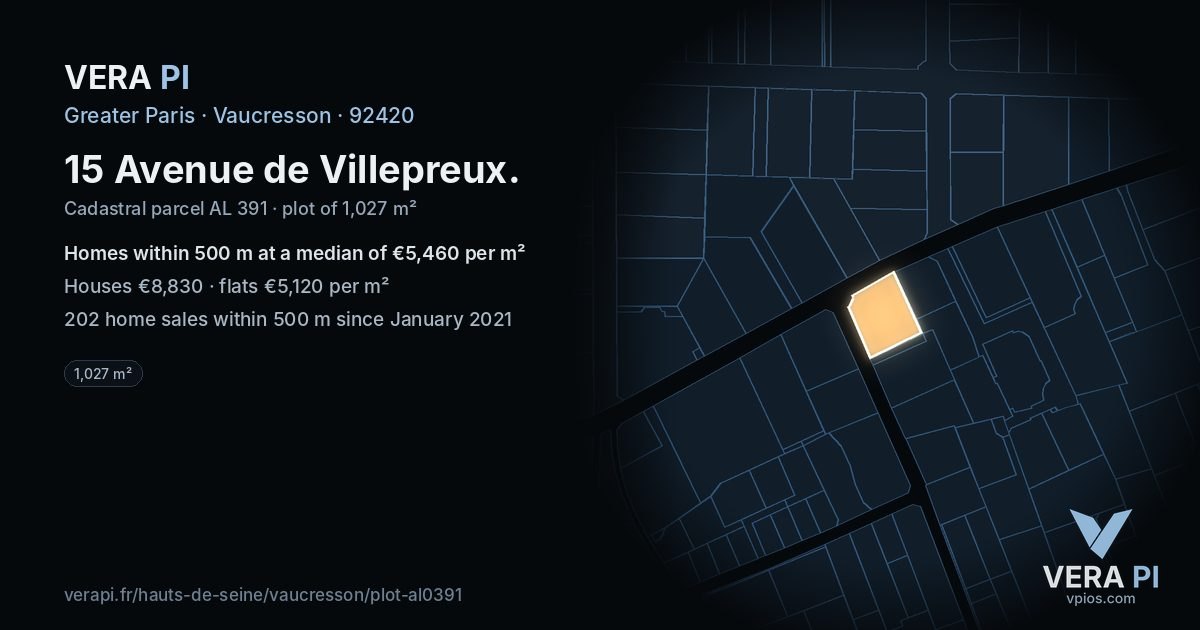 15 Avenue de Villepreux, Vaucresson at night – the plot lit, the parcels around coloured by the prices near them