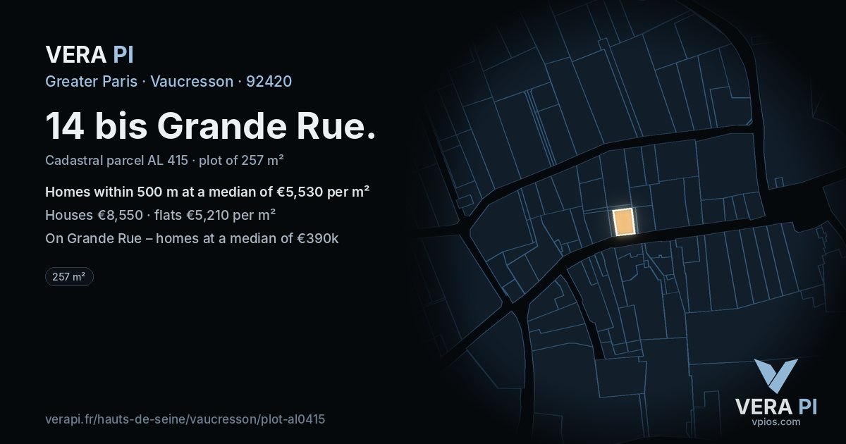 14 bis Grande Rue, Vaucresson at night – the plot lit, the parcels around coloured by the prices near them