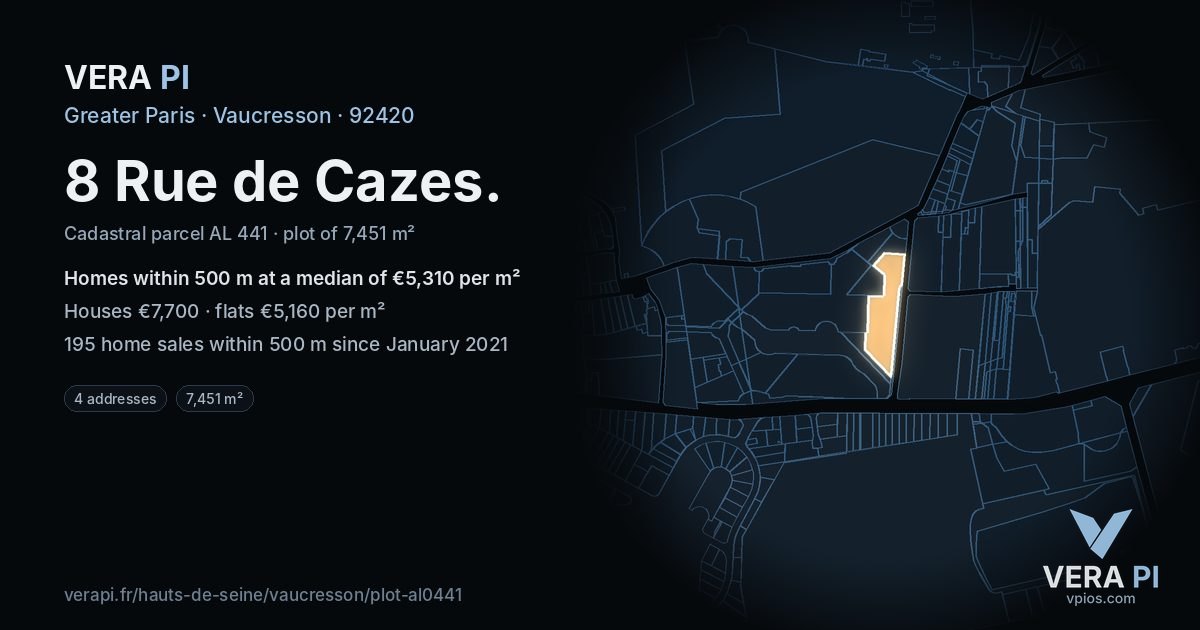 8 Rue de Cazes, Vaucresson at night – the plot lit, the parcels around coloured by the prices near them