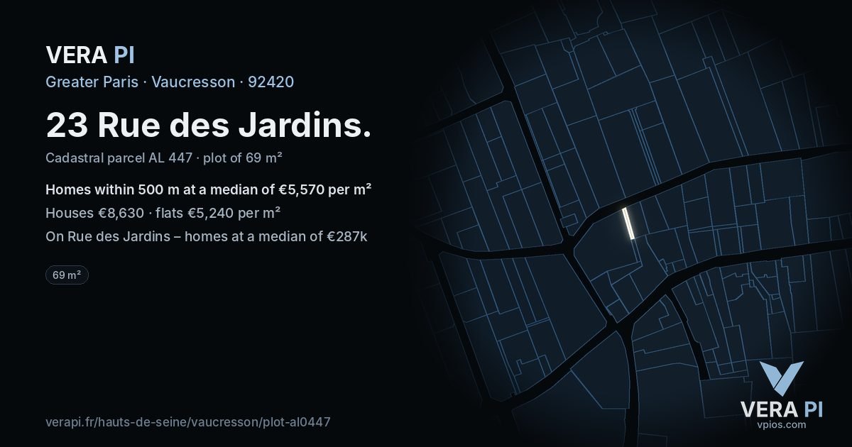 23 Rue des Jardins, Vaucresson at night – the plot lit, the parcels around coloured by the prices near them
