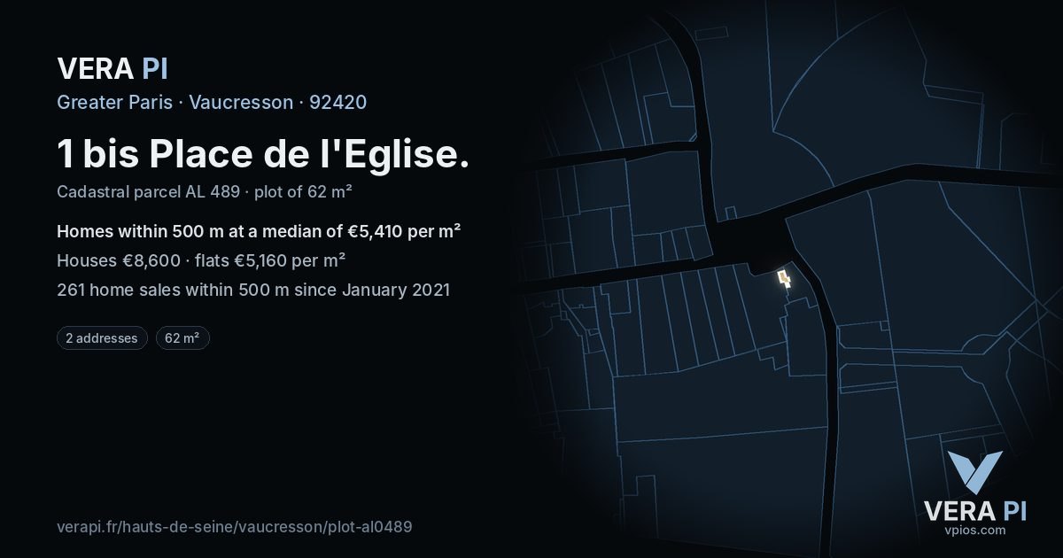 1 bis Place de l'Eglise, Vaucresson at night – the plot lit, the parcels around coloured by the prices near them