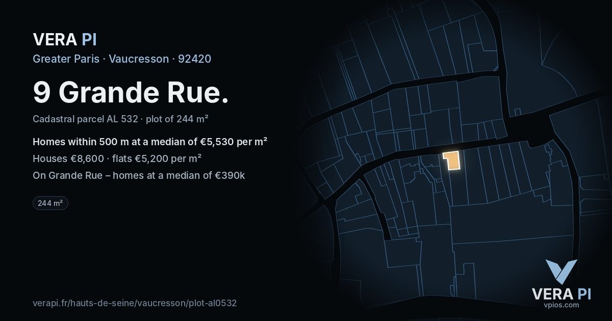 9 Grande Rue, Vaucresson at night – the plot lit, the parcels around coloured by the prices near them