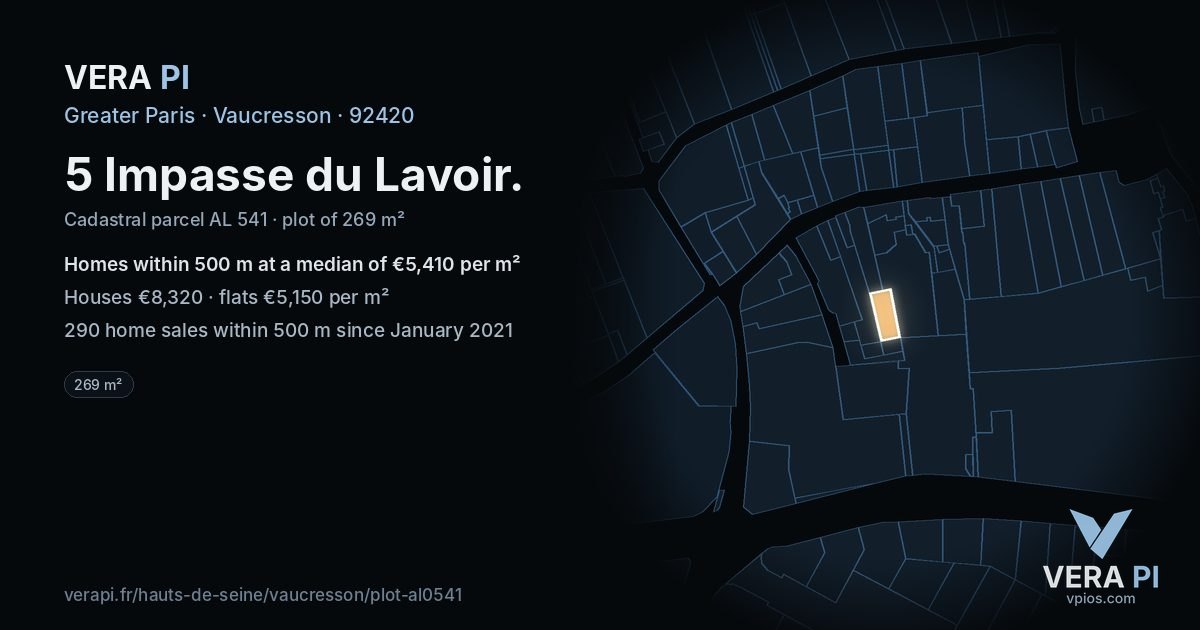 5 Impasse du Lavoir, Vaucresson at night – the plot lit, the parcels around coloured by the prices near them